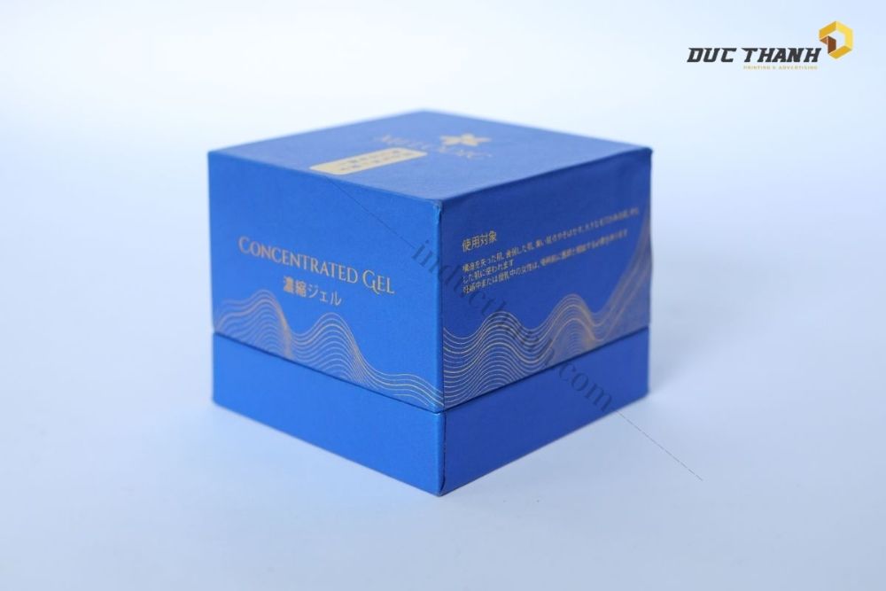 Mẫu in hộp cứng hình vuông màu xanh da trời