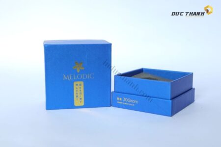 Mẫu in hộp cứng hình vuông màu xanh da trời