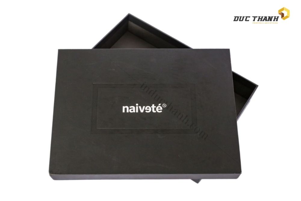 Mẫu in hộp cứng Naivete