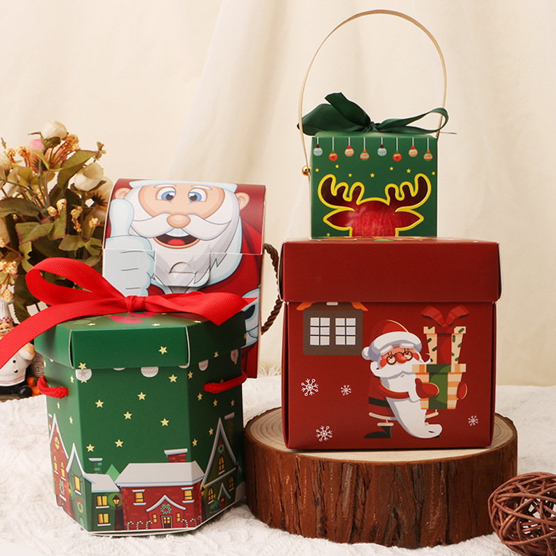 Chọn mẫu hộp quà noel, giáng sinh có màu sắc và hoạ tiết phù hợp với trẻ em