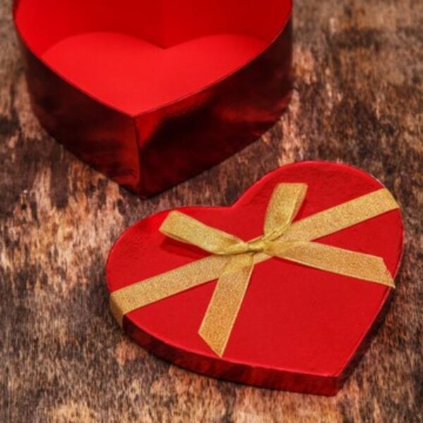 Mẫu hộp quà trái tim sang trọng được yêu thích nhất