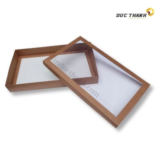 Mẫu hộp giấy đựng quần áo có cửa sổ mica kraft
