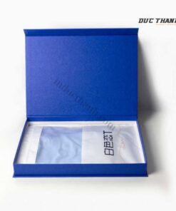 Mẫu hộp giấy đựng quần áo màu xanh dương đơn sắc