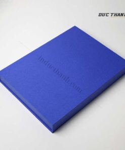 Mẫu hộp giấy đựng quần áo màu xanh dương đơn sắc