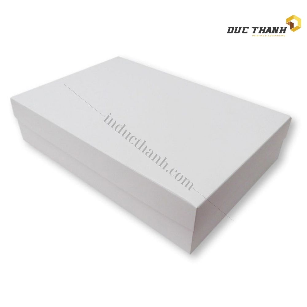 Mẫu hộp giấy đựng quần áo nắp rời trắng