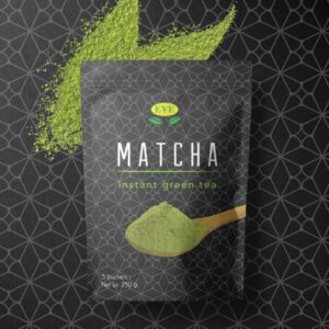 Mẫu in hộp trà xanh matcha với họa tiết hoa văn và duy nhất 1 hình ảnh trên bao bì