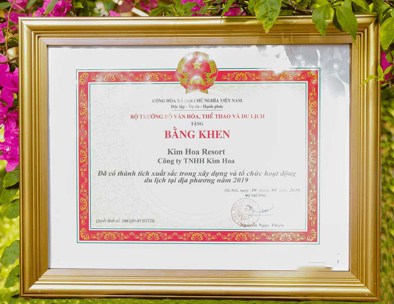 mau-giay-khen-va-bang-khen-pho-bien-5