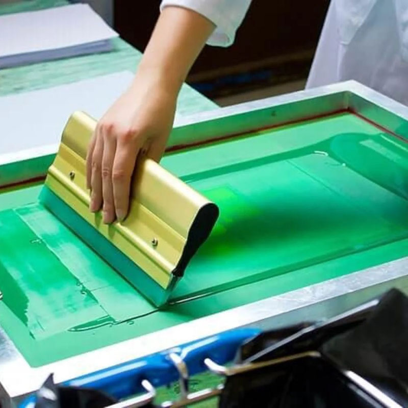 Cac-cong-nghe-in-chu-len-bao-bi-In-lua